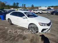 2018 Volkswagen Passat фото