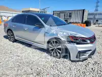 2018 Volkswagen Passat фото