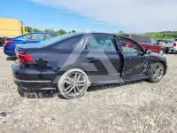 2018 Volkswagen Passat photo