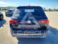 2018 Volkswagen Tiguan photo