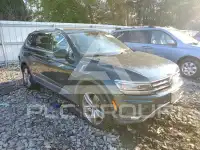 2018 Volkswagen Tiguan фото