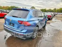 2018 Volkswagen Tiguan фото