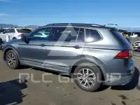2018 Volkswagen Tiguan photo