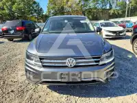 2018 Volkswagen Tiguan photo