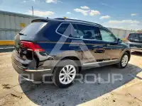2018 Volkswagen Tiguan photo
