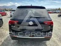 2018 Volkswagen Tiguan photo