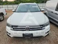 2018 Volkswagen Tiguan photo