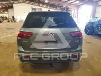 2018 Volkswagen Tiguan photo