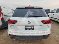 2018 Volkswagen Tiguan photo
