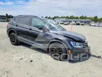 2018 Volkswagen Tiguan фото