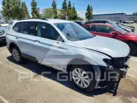 2018 Volkswagen Tiguan фото