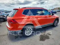 2018 Volkswagen Tiguan фото