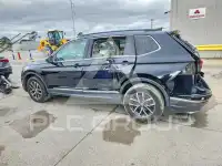2018 Volkswagen Tiguan photo