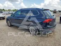 2018 Volkswagen Tiguan photo