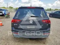 2018 Volkswagen Tiguan photo