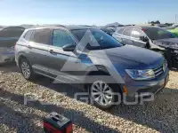 2018 Volkswagen Tiguan фото