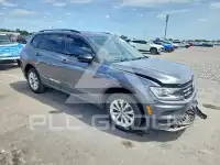 2018 Volkswagen Tiguan photo