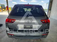 2018 Volkswagen Tiguan photo