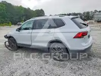 2018 Volkswagen Tiguan photo