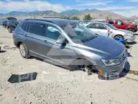 2018 Volkswagen Tiguan photo