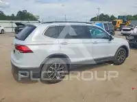 2018 Volkswagen Tiguan photo