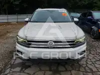 2018 Volkswagen Tiguan photo