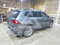 2018 Volkswagen Tiguan photo