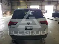 2018 Volkswagen Tiguan photo