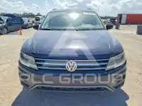 2018 Volkswagen Tiguan photo