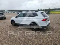 2018 Volkswagen Tiguan photo