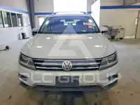 2018 Volkswagen Tiguan photo
