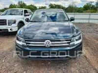 2018 Volkswagen Tiguan фото