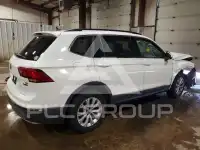 2018 Volkswagen Tiguan photo