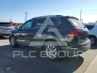 2018 Volkswagen Tiguan photo