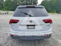 2018 Volkswagen Tiguan photo