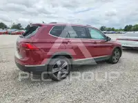 2018 Volkswagen Tiguan photo