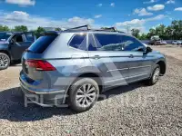 2018 Volkswagen Tiguan фото