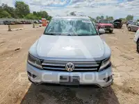2018 Volkswagen Tiguan photo