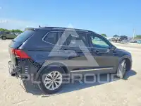2018 Volkswagen Tiguan photo