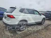 2018 Volkswagen Tiguan photo