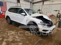 2018 Volkswagen Tiguan photo