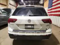 2018 Volkswagen Tiguan фото
