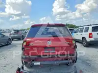 2018 Volkswagen Tiguan photo