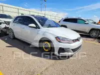 2018 Volkswagen GTI фото