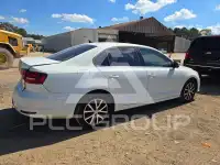 2018 Volkswagen Jetta photo