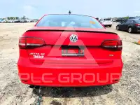 2018 Volkswagen Jetta фото