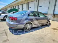 2018 Volkswagen Jetta фото