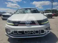 2018 Volkswagen Jetta фото