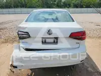 2018 Volkswagen Jetta photo