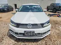 2018 Volkswagen Jetta photo